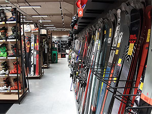 Intérieur 4 magasin Espace Montagne