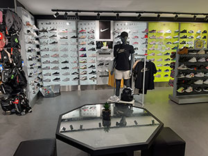 Intérieur 1 magasin S2 Sneakers Specialist