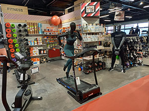 Intérieur 3 magasin Sport 2000