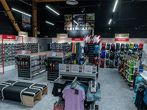 Intérieur 6 magasin Sport 2000