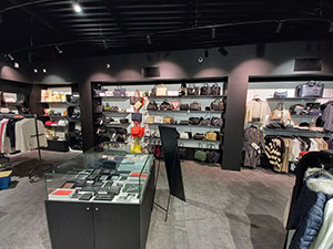 Intérieur 3 magasin Was We Are Select